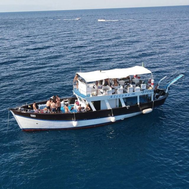 From Ischia: Procida Island Full-Day Boat Tour With Lunch - Participant Guidelines
