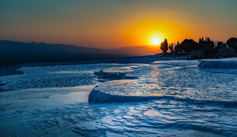 From Istanbul: Guided Pamukkale Tour with Flight and Lunch - Practical Considerations