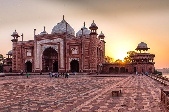 From Jaipur Private Taj Mahal & Agra Fort Day Tour With Transfers - Nearby Attractions in Agra
