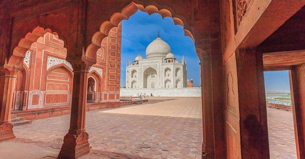 From Jaipur : Private Taj Mahal Tour by Car - All Inclusive - Visiting the Taj Mahal