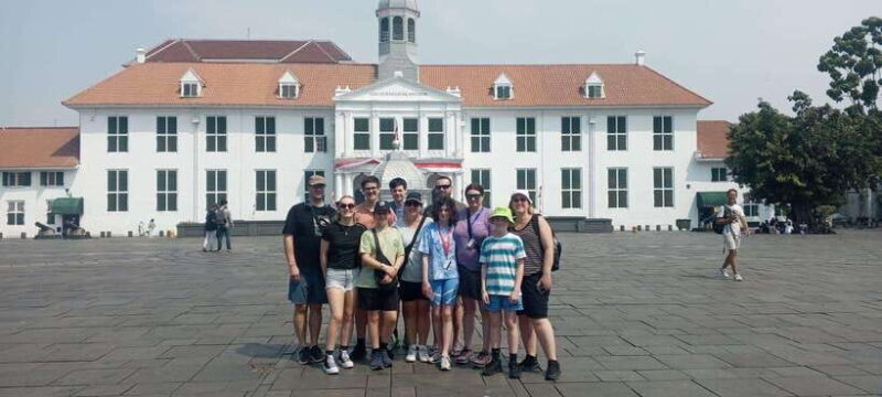 From Jakarta: Private Half Day Tour Include Pickup - FAQs