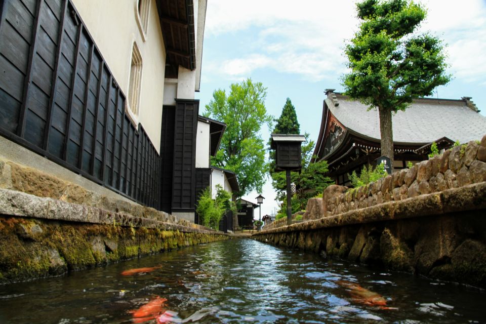 From Kanazawa: Shirakawago, Hida-Furukawa and Takayama Visit - Discovering Hida-Furukawa
