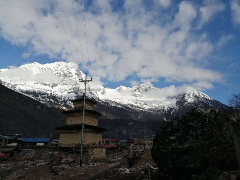 From Kathmandu: 14-Day Manaslu Circuit Trek with Guide - Key Points