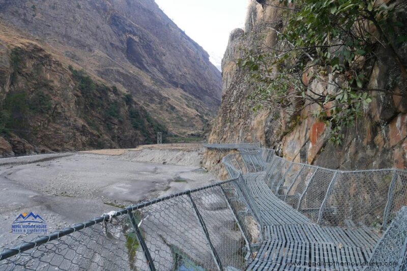 From Kathmandu: Manaslu Circuit Tea House Trek 11 Days - Detailed Itinerary
