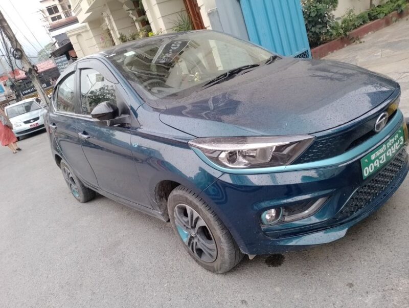 From Kathmandu: Private Car Transfer to Pokhara - Optional Breaks and Refreshments