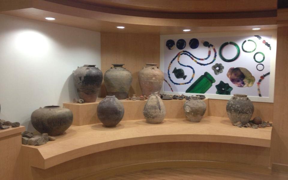 From Krabi: Khlong Thom Saltwater Hot Spring and Museum Tour - Saline Hot Spring Khlong Thom
