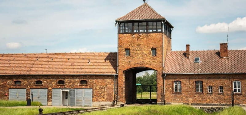 From Krakow: Auschwitz-Birkenau Guided Tour with Transfer - Key Points