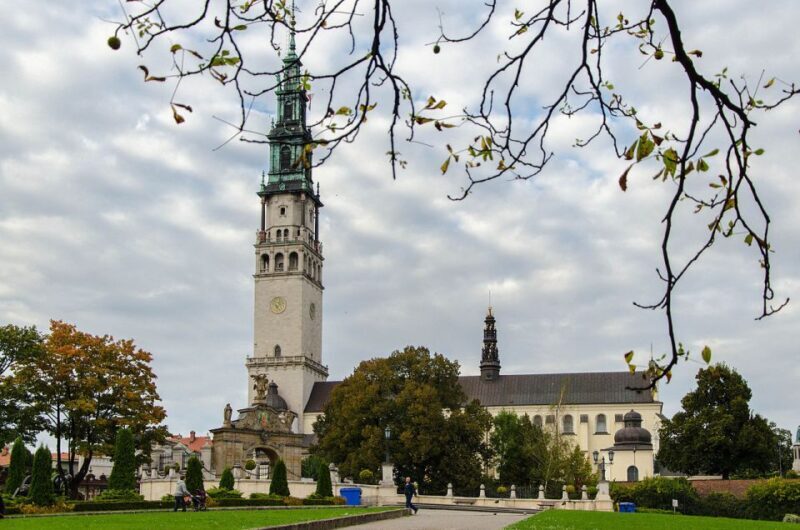 From Krakow: Czstochowa, Black Madonna and Lagiewniki Tour - Key Points