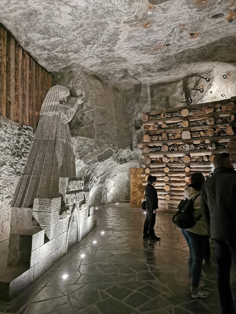 From Krakow: Wieliczka Salt Mine Guided Tour & Hotel pick-up - The Itinerary in Detail
