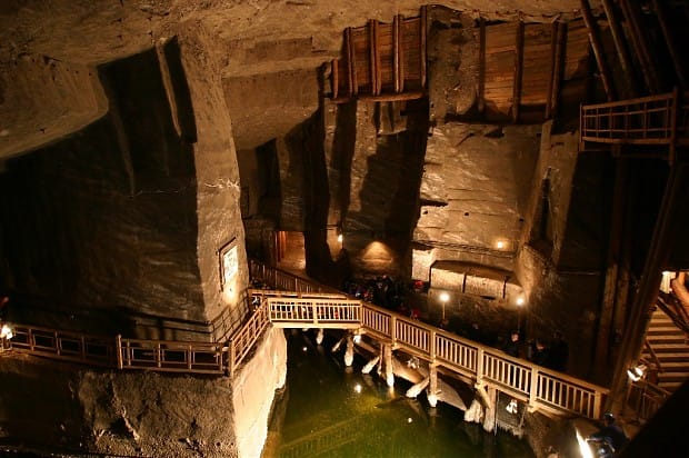 From Kraków: Wieliczka Salt Mine Guided Tour with Transport - Key Points