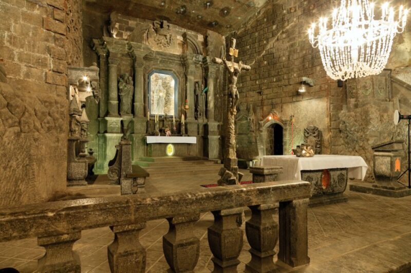 From Krakow: Wieliczka Salt Mine Tour with Guide - What Makes This Tour Stand Out