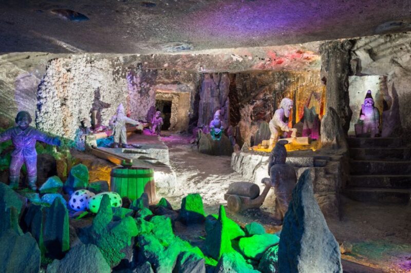 From Krakow: Wieliczka Salt Mine Tour with Guide - The Experience of the Guide