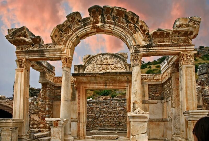 From Kusadasi: Full Day Private or Small Group Ephesus Tour - Key Points