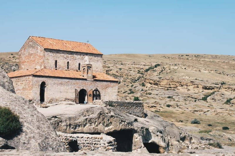 From Kutaisi: Gori and Uplistsikhe Cave town Guided Tour - Exploring Uplistsikhe: A Journey into Georgia’s Earliest Settlements