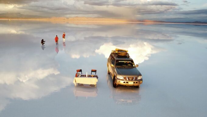 From La Paz: 2-Day Uyuni Salt Flats & Red Lagoon by Flight. - Frequently Asked Questions