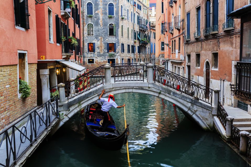 From Lake Garda: Full-day Group Tour of Venice - Tour Exclusions