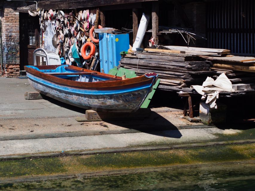 From Lake Garda: Full-Day Guided Group Tour of Venice - Walking Tour of St. Marks Square