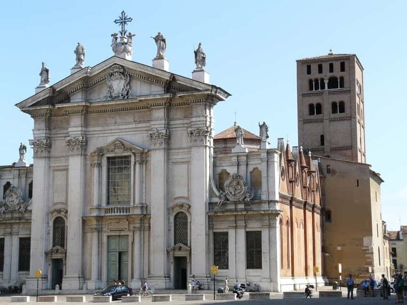 From Lake Garda: MANTOVA History & Nature - Key Points