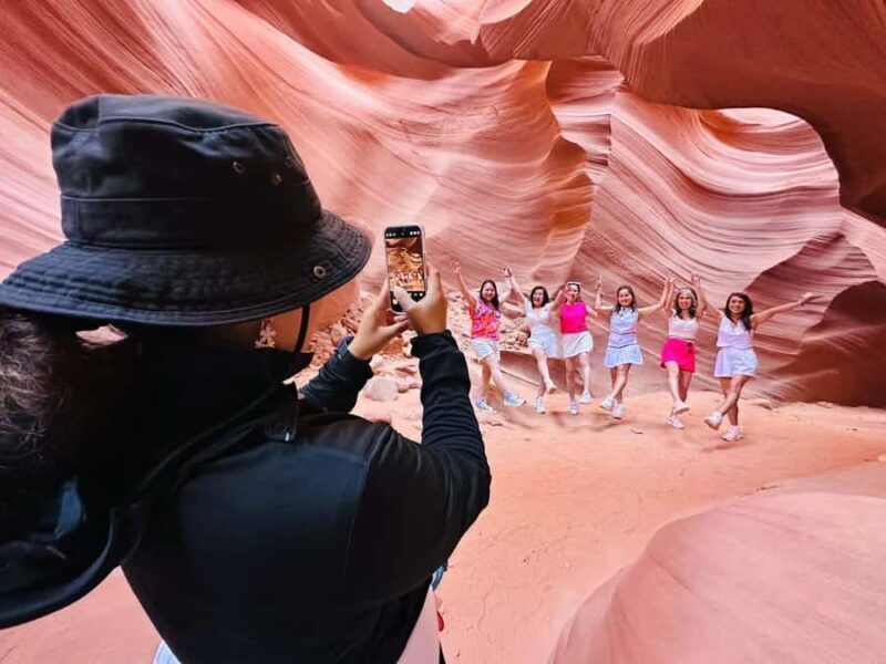 From Las Vegas: Antelope Canyon & Horseshoe Bend Day Tour - An Overview of the Tour Experience