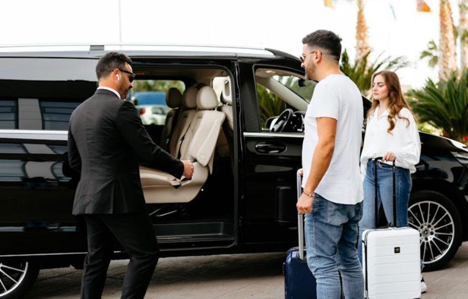 From Lecce: 1-Way Private Transfer to Brindisi Airport - Comfortable and Air-conditioned Vehicle