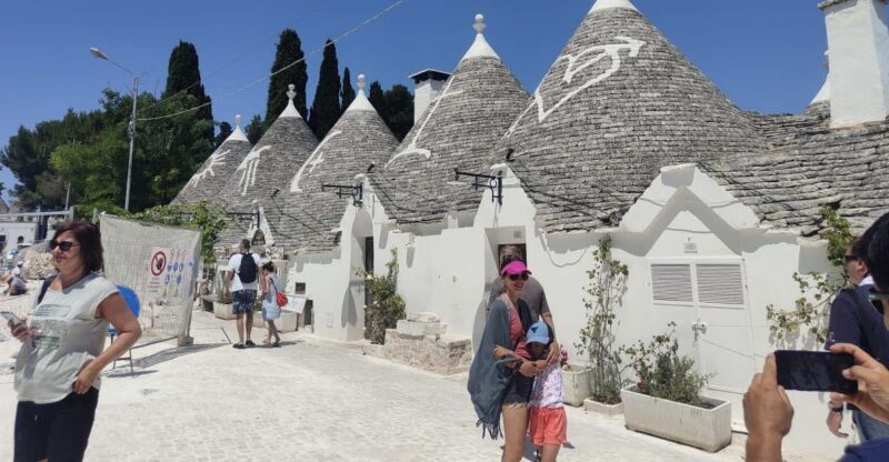 From Lecce: Alberobello, Ostuni & Locorotondo with Aperitif - An In-Depth Look at the Tour