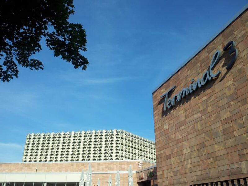 From Leipzig: Guided Day Tour of Chemnitz - Lichtenwalde Castle and Park