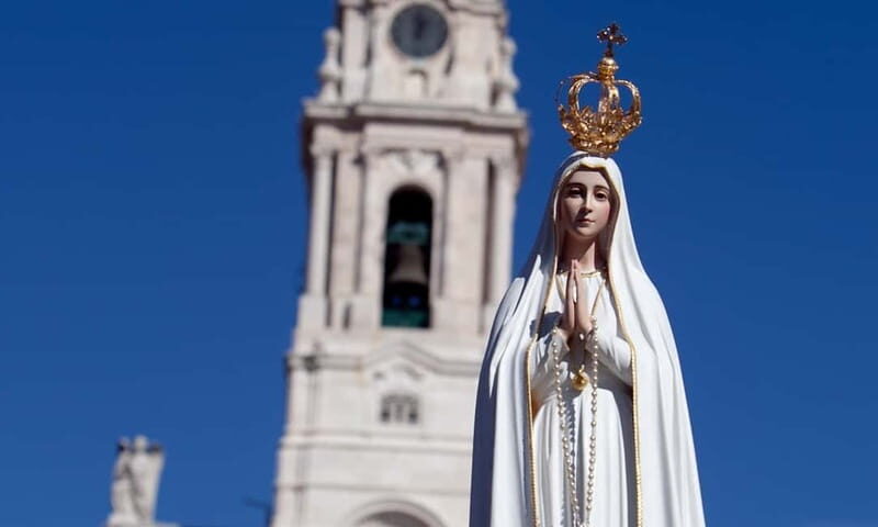 From Lisbon: Best of Fátima and surroundings Tour - Additional Sacred Sites and Optional Nazaré Stop