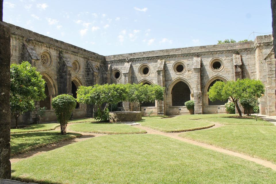 From Lisbon: Évora Private Historic Discovery Tour - Transportation and Guidance