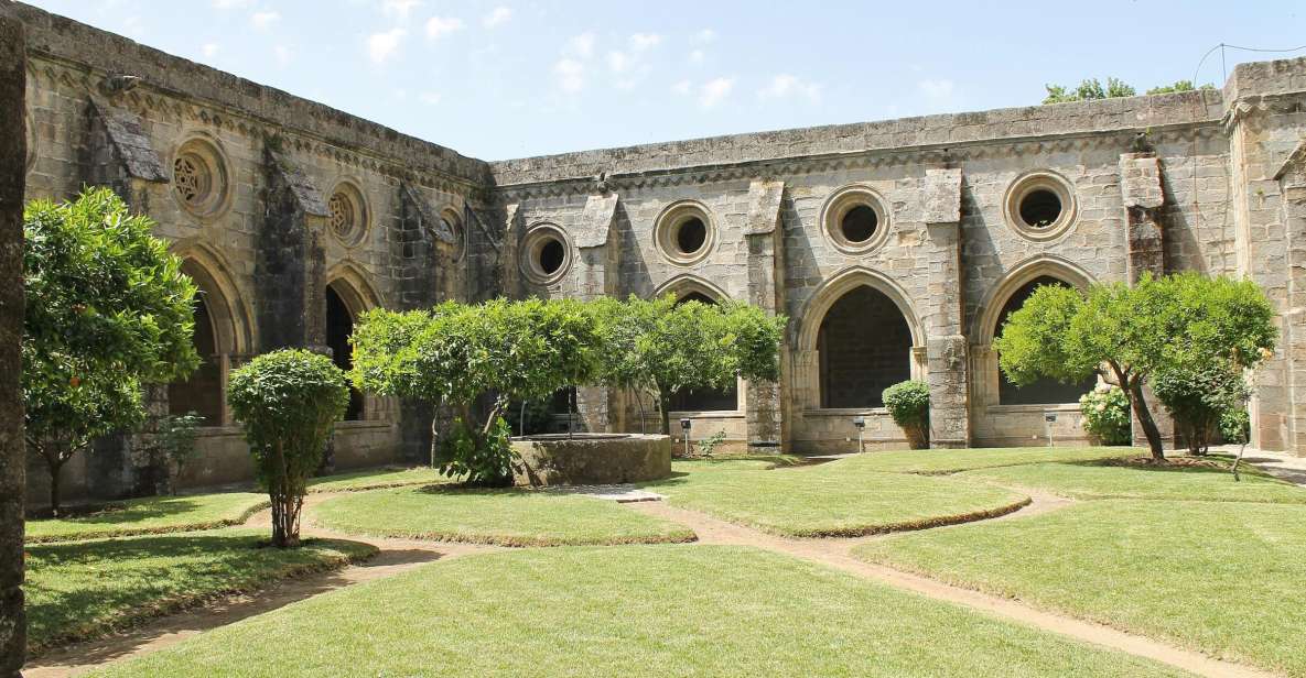 From Lisbon: Évora Private Historic Discovery Tour - Return to Lisbon