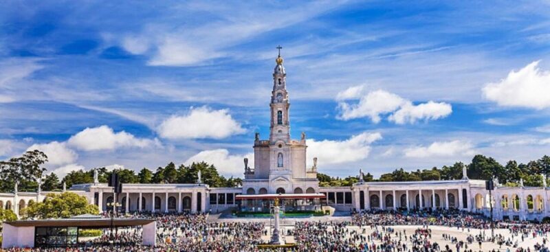 From Lisbon: Fátima, Nazaré, Batalha, and Óbidos Guided Tour - An In-Depth Look at the Tour