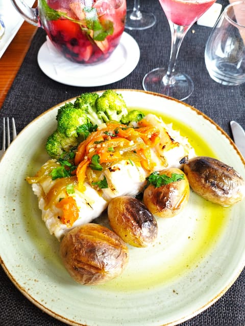 From Lisbon: Half-Day Sintra and Cascais Tour - Who Will Get the Most Out of This Tour?