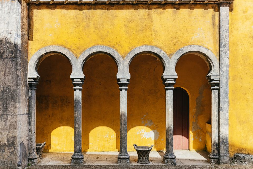 From Lisbon: Sintra and Cascais Small Group Full-Day Tour - Exploring Sintra