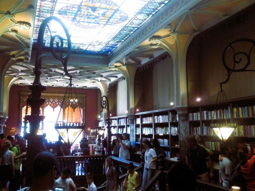 From Lisbon to Porto With 2 Stop in the Way Private Tour - Itinerary
