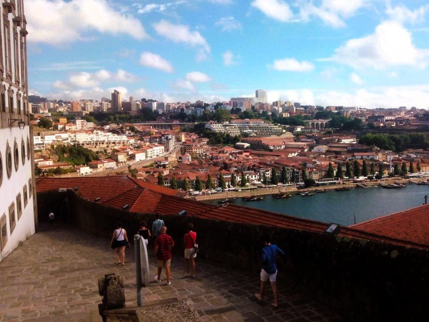 From Lisbon to Porto With 2 Stop in the Way Private Tour - Frequently Asked Questions