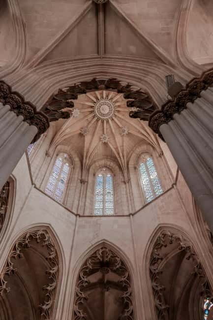 From Lisbon: Tour of Fatima, Batalha, Nazaré, and Óbidos with English-speaking tour guide - Key Points