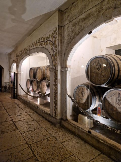 From Lisbon: Wine Tasting Tour and Traditional Tile Factory - Description