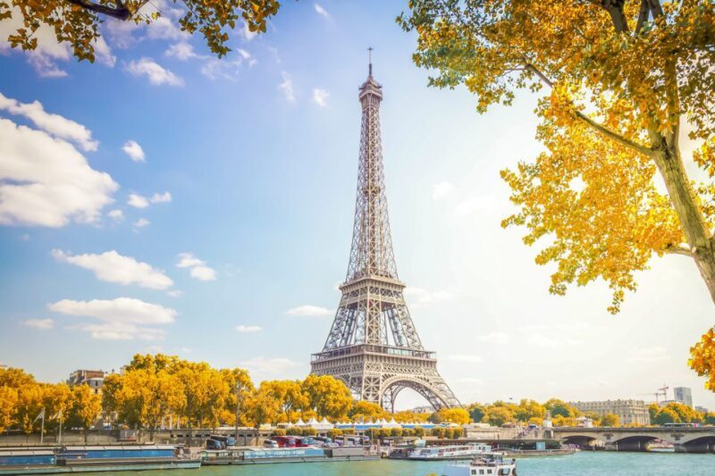 From London: Eiffel Tower, Notre Dame & Louvre Day Tour - Arriving at Gare du Nord and First Impressions