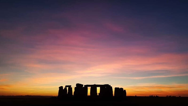 From London: Stonehenge Inner Circle & Windsor Open Top Bus - FAQ
