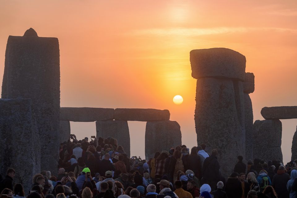 From London: Stonehenge Summer Solstice Sunrise Tour - Highlights of the Experience