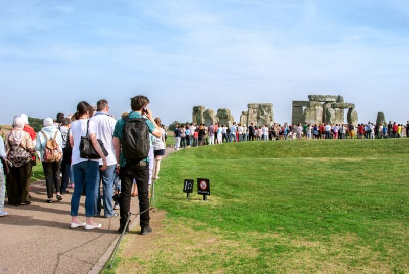From London: Windsor Castle, Bath, and Stonehenge Day Trip - Exploring Bath: Georgian Elegance and Roman Roots