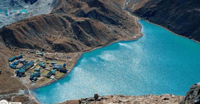 From Lukla: 10 Day Gokyo Lake & Ri Trek With Himalayan Guide - Best Trekking Seasons