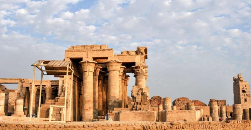 From Luxor: Private Day Trip to Edfu and Kom Ombo - Good To Know