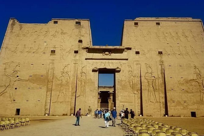From Luxor: Private Day Trip to Edfu and Kom Ombo - Visiting the Temple of Edfu