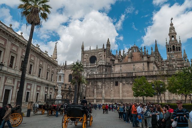 From Madrid: Gems of Andalusia 5-Day Sightseeing Tour - Day 4: Granada and the Alhambra