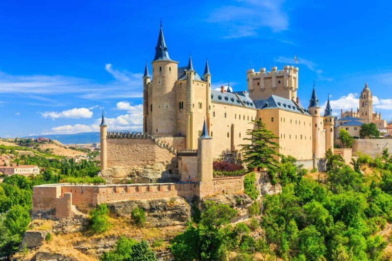From Madrid: Guided Day Trip to Segovia, optional Alcázar - Transportation: Comfort and Convenience