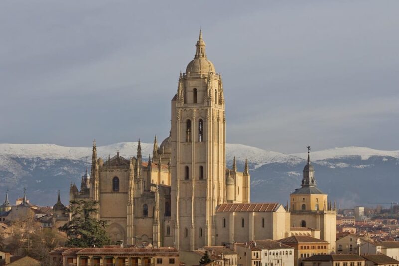 From Madrid: Private Tour for Toledo, Segovia, Alcázar Castle - Itinerary Highlights