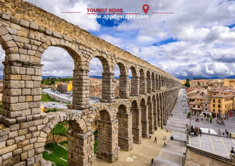From Madrid: Tour Private Toledo & Segovia - Key Points