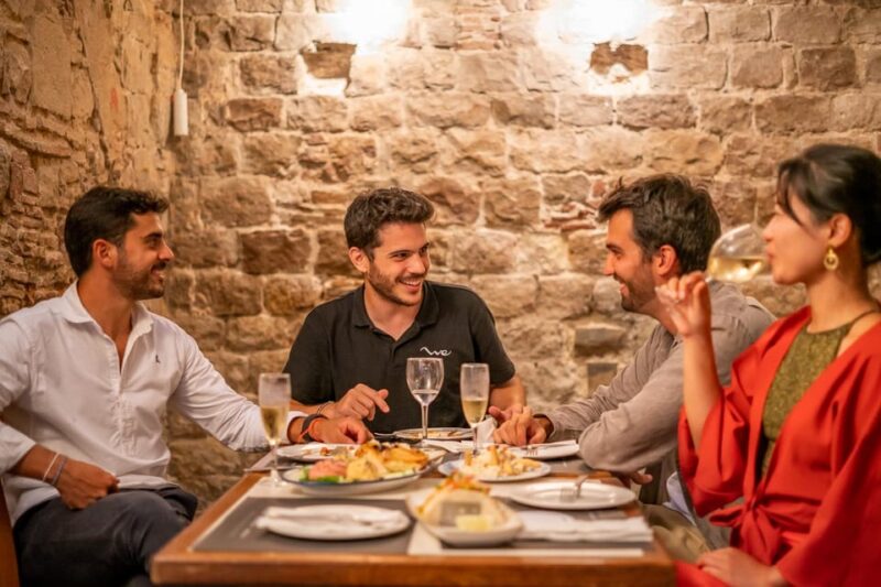 From Madrid: Traditional Villages, Winery Tour & Tapas Lunch - Chinchón: A Charming Traditional Village