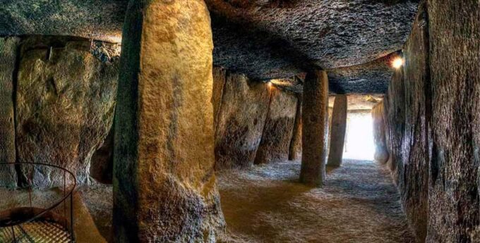 From Málaga: Caminito Del Rey & Antequera: Dolmens and Free Time - Navigating the Caminito Del Rey Guided Tour