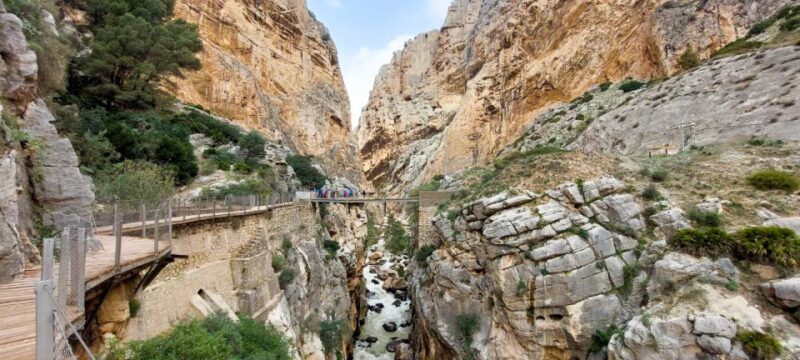From Málaga: Caminito Del Rey Guided Day Trip - Itinerary and Locations